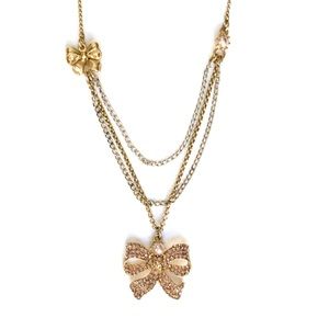Betsey Johnson pink bow necklace with pearl accents NWOT